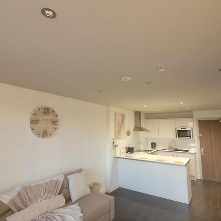 Amazing London 1 Bedroom Flat In Astral House As18 Norbury  외부 사진